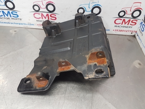 New Holland Case T5.95, T5.75, T5.115 Muffler Support 84600908, 84528662 - Summuti - Traktor: pilt 5 New Holland Case T5.95, T5.75, T5.115 Muffler Support 84600908, 84528662 - Summuti - Traktor: pilt 5