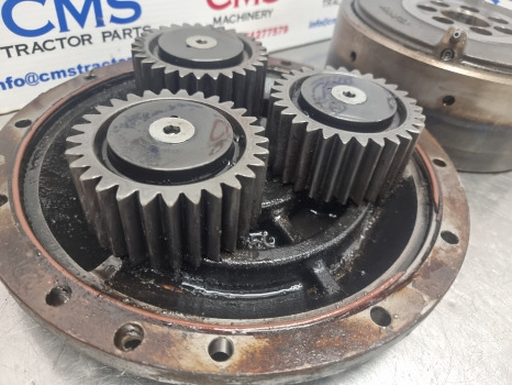 New Holland Case T6000, T7, T6, T7, Front Axle Planetary Carrier Assy 87746833 - Esitelg: pilt 3 New Holland Case T6000, T7, T6, T7, Front Axle Planetary Carrier Assy 87746833 - Esitelg: pilt 3