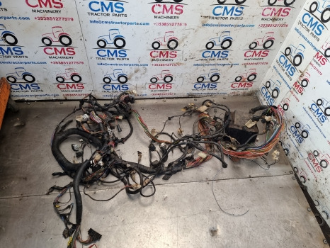 New Holland Case Tm, Mxm 120, 130, 140 Cab Wiring Loom Parts 87539098, 87309545 - Kaablid/ Juhtmestik: pilt 2 New Holland Case Tm, Mxm 120, 130, 140 Cab Wiring Loom Parts 87539098, 87309545 - Kaablid/ Juhtmestik: pilt 2