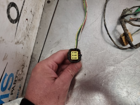 New Holland Case Ts115a, Case Mxu Cab Roof Wiring Loom 82035435, 82032538 - Kaablid/ Juhtmestik: pilt 3 New Holland Case Ts115a, Case Mxu Cab Roof Wiring Loom 82035435, 82032538 - Kaablid/ Juhtmestik: pilt 3