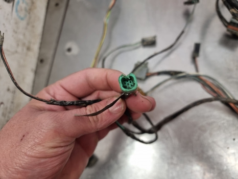 New Holland Case Ts115a, Case Mxu Cab Roof Wiring Loom 82035435, 82032538 - Kaablid/ Juhtmestik: pilt 4 New Holland Case Ts115a, Case Mxu Cab Roof Wiring Loom 82035435, 82032538 - Kaablid/ Juhtmestik: pilt 4