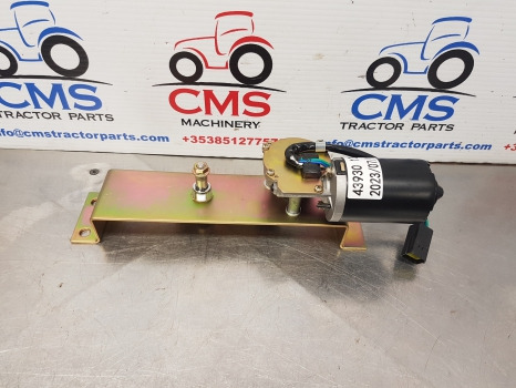 New Holland Case, Tsa, T6000, T7 Case, Wiper Motor Front Brand New 82032050 - Klaasipuhasti - Põllutööseade: pilt 1 New Holland Case, Tsa, T6000, T7 Case, Wiper Motor Front Brand New 82032050 - Klaasipuhasti - Põllutööseade: pilt 1