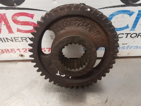 New Holland Fiat 60, M, F, Tm Series Tm125 Hydraulic Pump Drive Gear 45t 5167244 - Hüdrauliline pump: pilt 2 New Holland Fiat 60, M, F, Tm Series Tm125 Hydraulic Pump Drive Gear 45t 5167244 - Hüdrauliline pump: pilt 2