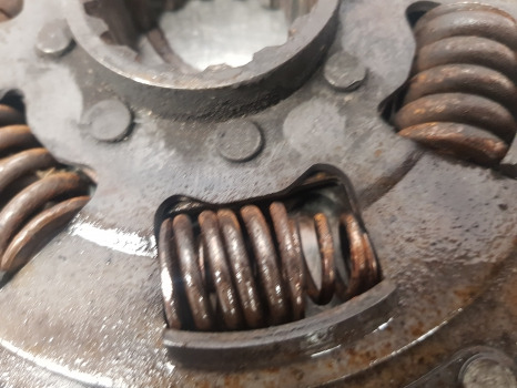 Sidur ja varuosad - Põllutööseade New Holland Fiat Ford 35, L95, Tl90 Clutch Assembly 5167939, 5189823, 5179851: pilt 8