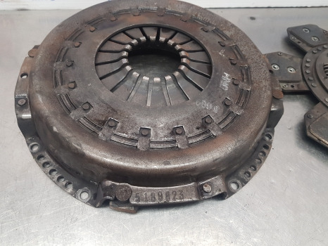 New Holland Fiat Ford 35, L95, Tl90 Clutch Assembly 5167939, 5189823, 5179851 - Sidur ja varuosad - Põllutööseade: pilt 3 New Holland Fiat Ford 35, L95, Tl90 Clutch Assembly 5167939, 5189823, 5179851 - Sidur ja varuosad - Põllutööseade: pilt 3