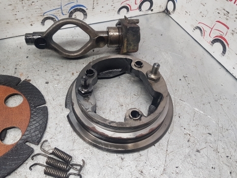 Pidurikettad - Teleskooplaadur New Holland Lm435a Dana Spicer Brake Actuator Disc Kit 112.07.610.02;  85813919: pilt 7