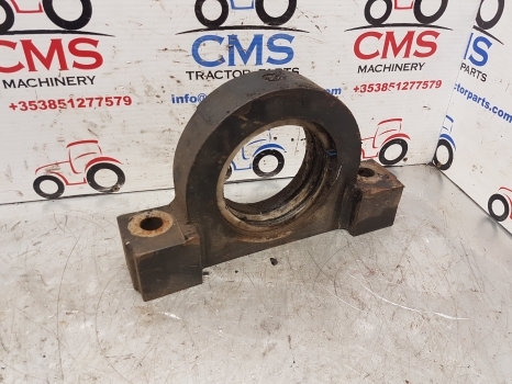 New Holland Lm435a, Lm415a, Lm425a, Lm445a Rear Axle Support 85825742 - Tagatelg - Teleskooplaadur: pilt 1 New Holland Lm435a, Lm415a, Lm425a, Lm445a Rear Axle Support 85825742 - Tagatelg - Teleskooplaadur: pilt 1