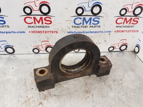 New Holland Lm435a, Lm415a, Lm425a, Lm445a Rear Axle Support 85825742 - Tagatelg - Teleskooplaadur: pilt 4 New Holland Lm435a, Lm415a, Lm425a, Lm445a Rear Axle Support 85825742 - Tagatelg - Teleskooplaadur: pilt 4