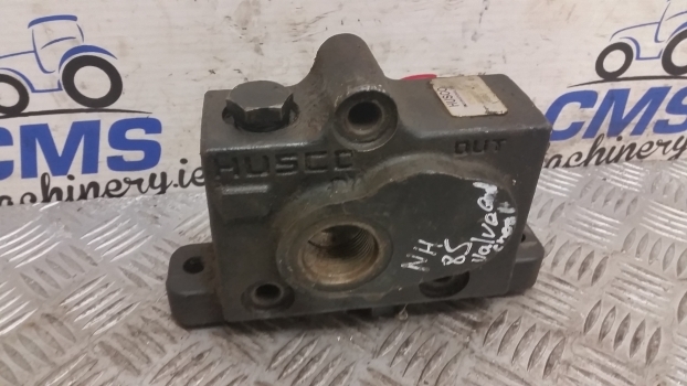 New Holland Nhseries Husco Bachoe Control Valve, Hydraulic Out Section 85801189 - Hüdrauliline klapp - Traktor: pilt 2 New Holland Nhseries Husco Bachoe Control Valve, Hydraulic Out Section 85801189 - Hüdrauliline klapp - Traktor: pilt 2