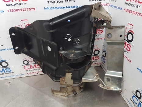 New Holland T5.105, T5.95, Case Farmal Se Engine Hood Support 84478152, 84538400 - Kapotikaas - Traktor: pilt 4 New Holland T5.105, T5.95, Case Farmal Se Engine Hood Support 84478152, 84538400 - Kapotikaas - Traktor: pilt 4