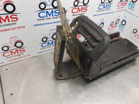 New Holland T5.95, T5, Case Battery Tray, Support 84535790, 84535783, 84536561 - Aku - Põllutööseade: pilt 4 New Holland T5.95, T5, Case Battery Tray, Support 84535790, 84535783, 84536561 - Aku - Põllutööseade: pilt 4