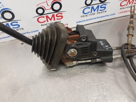 New Holland T5.95, T5 Case Farmall Transmission Shift Control Assy 84534723 - Käigukang - Traktor: pilt 3 New Holland T5.95, T5 Case Farmall Transmission Shift Control Assy 84534723 - Käigukang - Traktor: pilt 3