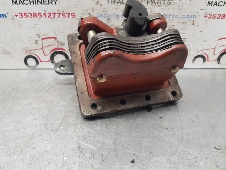 New Holland T5, T6, T6000, Tsa, Tm Series Tm120 Parking Brake Support 47127186 - Piduriosad - Traktor: pilt 4 New Holland T5, T6, T6000, Tsa, Tm Series Tm120 Parking Brake Support 47127186 - Piduriosad - Traktor: pilt 4