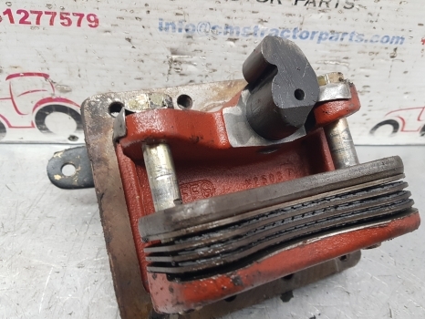 New Holland T5, T6, T6000, Tsa, Tm Series Tm120 Parking Brake Support 47127186 - Piduriosad - Traktor: pilt 5 New Holland T5, T6, T6000, Tsa, Tm Series Tm120 Parking Brake Support 47127186 - Piduriosad - Traktor: pilt 5