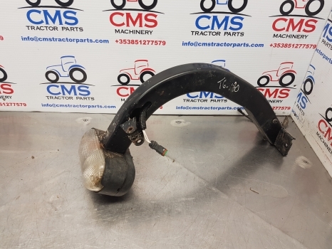 New Holland T6.180, Case Maxxum 115 Front Indicator Light Support Rhs 47705340 - Tuled/ Valgus - Traktor: pilt 2 New Holland T6.180, Case Maxxum 115 Front Indicator Light Support Rhs 47705340 - Tuled/ Valgus - Traktor: pilt 2