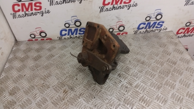 New Holland T6000 T6050 Parking Brake Support Assembly 84272658, 87379786 - Piduriosad - Traktor: pilt 2 New Holland T6000 T6050 Parking Brake Support Assembly 84272658, 87379786 - Piduriosad - Traktor: pilt 2