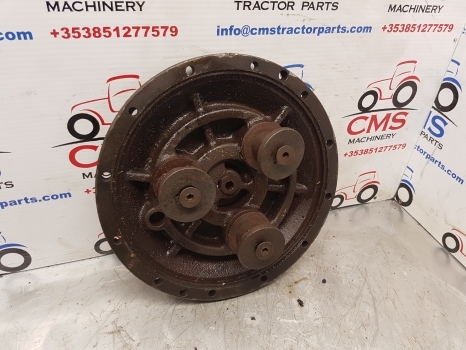 New Holland T6030, T6050, T6050 Front Axle Hub Plate Hat 87330329, 87681965 - Rumm - Traktor: pilt 5 New Holland T6030, T6050, T6050 Front Axle Hub Plate Hat 87330329, 87681965 - Rumm - Traktor: pilt 5