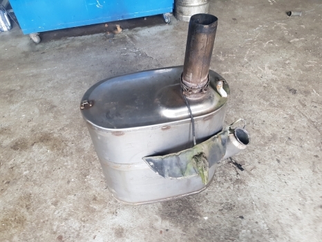 New Holland T7.200, Case Puma 130, 145 Catalytic Silencer, Muffler 84396513 - Summuti - Traktor: pilt 5 New Holland T7.200, Case Puma 130, 145 Catalytic Silencer, Muffler 84396513 - Summuti - Traktor: pilt 5