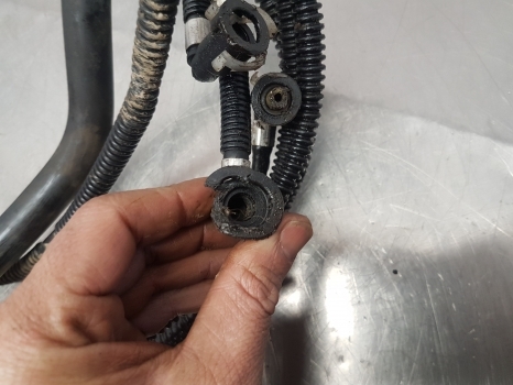 Väljalaskesüsteem - Traktor New Holland T7.200, T7.170, T7.185, Case Puma, Adblue Conduit Assy 84180432: pilt 7