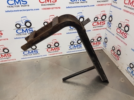 New Holland T7.200, T7.170, T7.210, T7.185 Fuel Tank Support 84180416 - Kütusepaak - Traktor: pilt 4 New Holland T7.200, T7.170, T7.210, T7.185 Fuel Tank Support 84180416 - Kütusepaak - Traktor: pilt 4