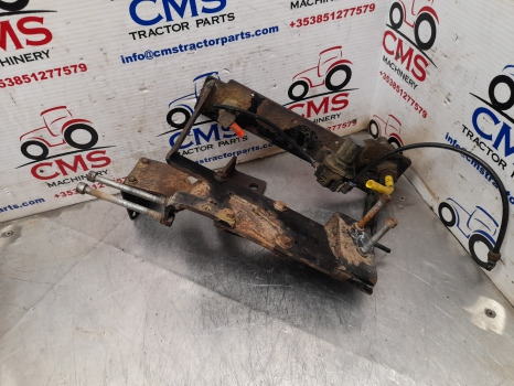 New Holland T7030 Case T6000, Puma Valves Bracket Support 84145741, 84145738 - Piduriosad - Põllutööseade: pilt 3 New Holland T7030 Case T6000, Puma Valves Bracket Support 84145741, 84145738 - Piduriosad - Põllutööseade: pilt 3