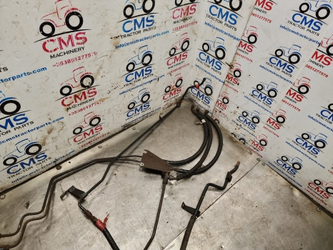 New Holland T7030, T7000, T7, Front Axle Pipes Kit 87702724 - Radiaator: pilt 3 New Holland T7030, T7000, T7, Front Axle Pipes Kit 87702724 - Radiaator: pilt 3