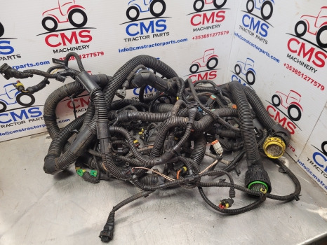 New Holland T7040 Autocommand Transmission Backend Wiring Loom Wiring Loom - Kaablid/ Juhtmestik: pilt 1 New Holland T7040 Autocommand Transmission Backend Wiring Loom Wiring Loom - Kaablid/ Juhtmestik: pilt 1