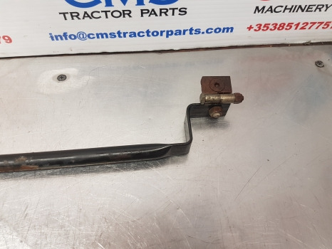 New Holland T7040, T7000, Cooler Handle Assy 84203263, 87619639 - Radiaator: pilt 3 New Holland T7040, T7000, Cooler Handle Assy 84203263, 87619639 - Radiaator: pilt 3