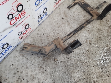 New Holland T8 Steyr Profi Case Maxxum 145 Fuel Tank Bracket Support 47861975 - Kütusepaak - Traktor: pilt 2 New Holland T8 Steyr Profi Case Maxxum 145 Fuel Tank Bracket Support 47861975 - Kütusepaak - Traktor: pilt 2