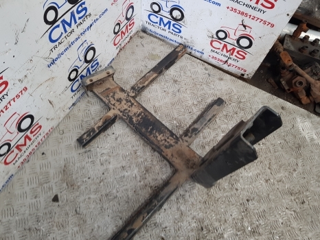 New Holland T8 Steyr Profi Case Maxxum 145 Fuel Tank Bracket Support 47861975 - Kütusepaak - Traktor: pilt 3 New Holland T8 Steyr Profi Case Maxxum 145 Fuel Tank Bracket Support 47861975 - Kütusepaak - Traktor: pilt 3