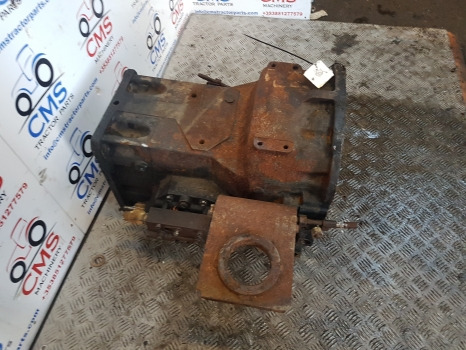New Holland Td4f, Td5, Tdf, Td5.105 Transmission Gearbox Nut 84286475, 84286478 - Käigukast: pilt 4 New Holland Td4f, Td5, Tdf, Td5.105 Transmission Gearbox Nut 84286475, 84286478 - Käigukast: pilt 4