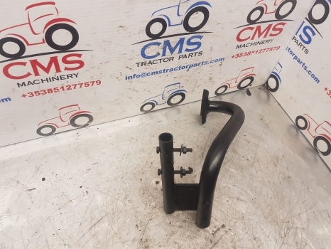 New Holland Td5, T4 Series Td5.105, Indicator Light Bracket Rhs 47670090 - Tuled/ Valgus - Traktor: pilt 2 New Holland Td5, T4 Series Td5.105, Indicator Light Bracket Rhs 47670090 - Tuled/ Valgus - Traktor: pilt 2