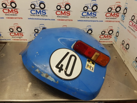 New Holland Tm, Ts, Tl, 60, 40, 35 Series, Mudguard Extension Rhs 82007495 - Poritiib: pilt 1 New Holland Tm, Ts, Tl, 60, 40, 35 Series, Mudguard Extension Rhs 82007495 - Poritiib: pilt 1