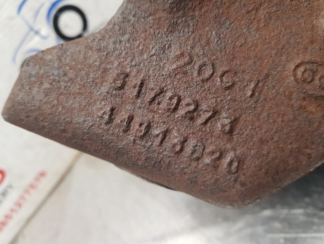 Esitelg New Holland Tm125 Supersteer Front Axle Swivel Housing Rhs 5179277, 5179273: pilt 7 Esitelg New Holland Tm125 Supersteer Front Axle Swivel Housing Rhs 5179277, 5179273: pilt 7