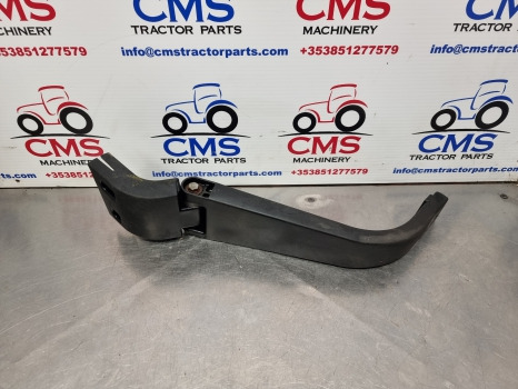 New Holland Ts115a, Tsa Series, Mirror Arm Lhs 82032644 - Tahavaatepeegel - Põllutööseade: pilt 1 New Holland Ts115a, Tsa Series, Mirror Arm Lhs 82032644 - Tahavaatepeegel - Põllutööseade: pilt 1