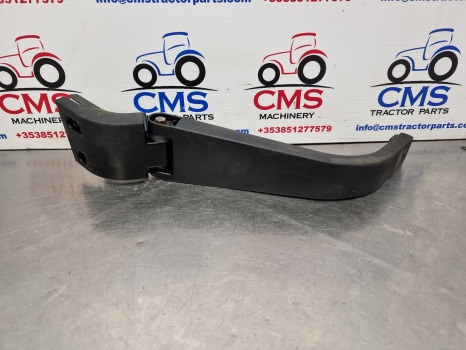 New Holland Ts115a, Tsa Series, Mirror Arm Lhs 82032644 - Tahavaatepeegel - Põllutööseade: pilt 2 New Holland Ts115a, Tsa Series, Mirror Arm Lhs 82032644 - Tahavaatepeegel - Põllutööseade: pilt 2