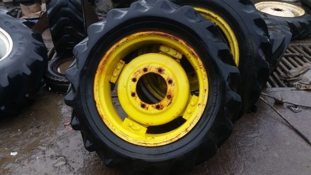 Old Stock Old Stock Wheel Disc R16 3a010 - Velg - Traktor: pilt 1 Old Stock Old Stock Wheel Disc R16 3a010 - Velg - Traktor: pilt 1