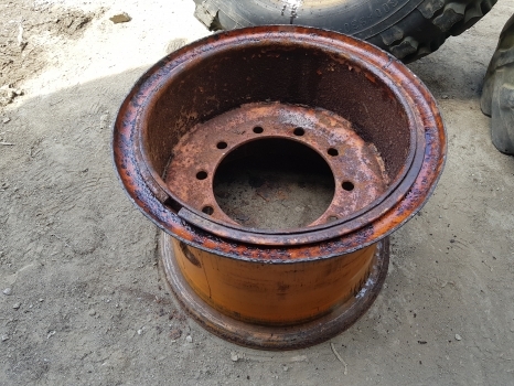 Old Stock Wheel Rim R21, Width 17inches - Velg - Traktor: pilt 1 Old Stock Wheel Rim R21, Width 17inches - Velg - Traktor: pilt 1
