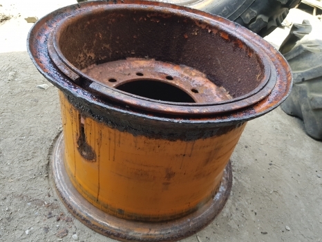 Old Stock Wheel Rim R21, Width 17inches - Velg - Traktor: pilt 3 Old Stock Wheel Rim R21, Width 17inches - Velg - Traktor: pilt 3