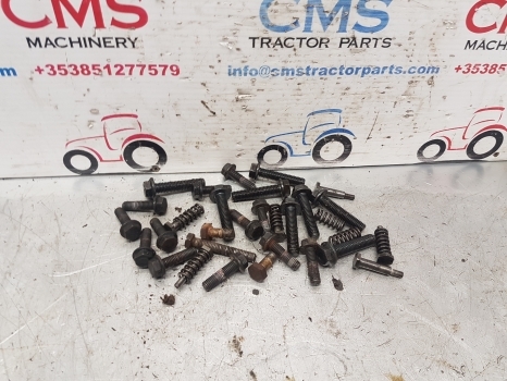 Same Deutz Lamborghini Rubin 120 Front Axle Hub Bolts Kit - Rumm - Traktor: pilt 1 Same Deutz Lamborghini Rubin 120 Front Axle Hub Bolts Kit - Rumm - Traktor: pilt 1