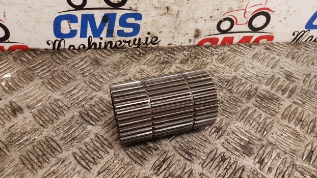 Same Rubin 120 Iron, Silver, Titan Series Transmission Gear Z34 0.0084499.0/10 - Jõuülekanne - Traktor: pilt 1 Same Rubin 120 Iron, Silver, Titan Series Transmission Gear Z34 0.0084499.0/10 - Jõuülekanne - Traktor: pilt 1