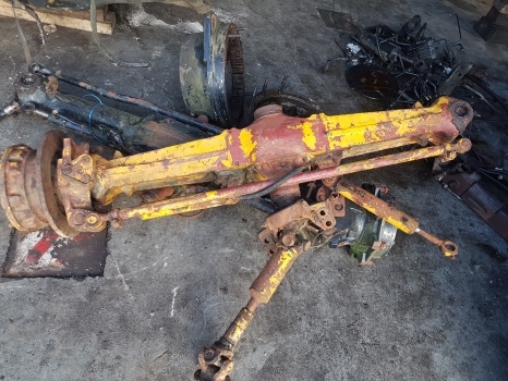 Sanderson Telehandler Front Axle Beam Carraro 710/19 117842, 18381 - Esitelg - Teleskooplaadur: pilt 1 Sanderson Telehandler Front Axle Beam Carraro 710/19 117842, 18381 - Esitelg - Teleskooplaadur: pilt 1
