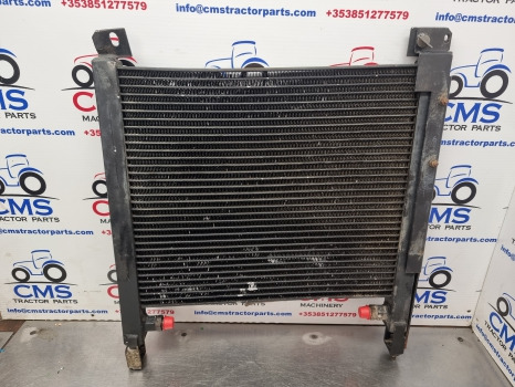 Valtra 6400, 6000, 8000, Xl Series, Oil Cooler V34224200, 34224200 - Radiaator: pilt 1 Valtra 6400, 6000, 8000, Xl Series, Oil Cooler V34224200, 34224200 - Radiaator: pilt 1