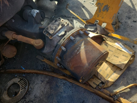 Valtra S374 Front Axle Hub Rhs Complete 770/624 7700609201, 7700610501 - Esitelg: pilt 2 Valtra S374 Front Axle Hub Rhs Complete 770/624 7700609201, 7700610501 - Esitelg: pilt 2