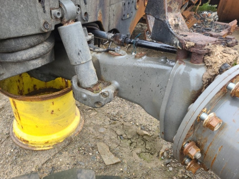 Valtra T174ea Front axle housing lhs 755.01.060.61 - Esitelg - Põllutööseade: pilt 1 Valtra T174ea Front axle housing lhs 755.01.060.61 - Esitelg - Põllutööseade: pilt 1