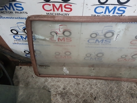 Zetor 3000, 4000, 5000, 6000, 7000 Rear Glass 60117910b, S64986, 60117910 - Aken ja varuosad - Traktor: pilt 5 Zetor 3000, 4000, 5000, 6000, 7000 Rear Glass 60117910b, S64986, 60117910 - Aken ja varuosad - Traktor: pilt 5