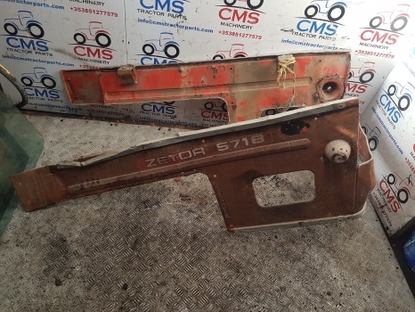 Zetor 5718 Engine Side Panel Assy 000000 - Pealisehitus ja välispind - Traktor: pilt 1 Zetor 5718 Engine Side Panel Assy 000000 - Pealisehitus ja välispind - Traktor: pilt 1