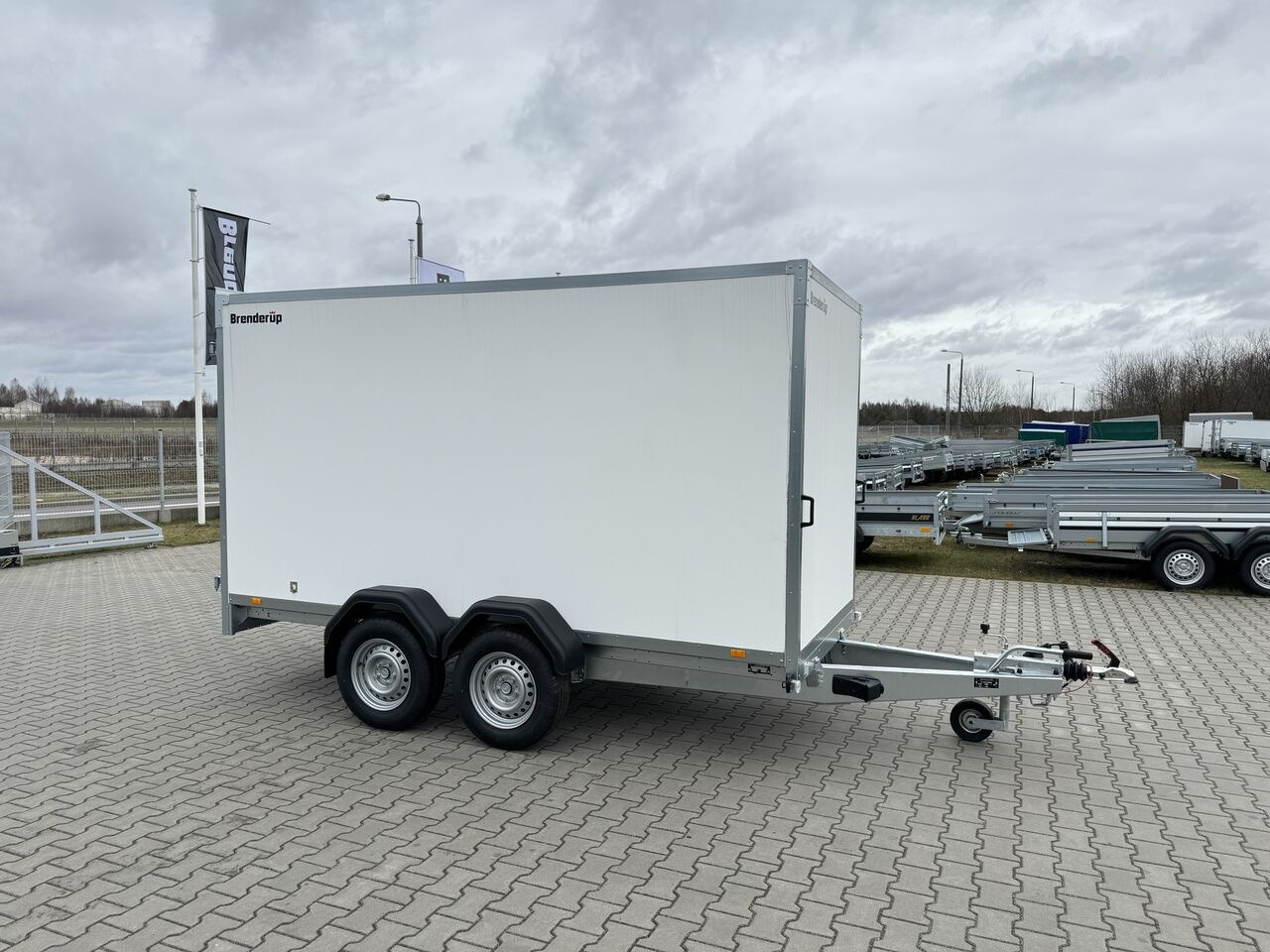 Brenderup Cargo 7350 TBD drzwi 350x155x185 cm - Furgoonjärelhaagis: pilt 5 Brenderup Cargo 7350 TBD drzwi 350x155x185 cm - Furgoonjärelhaagis: pilt 5