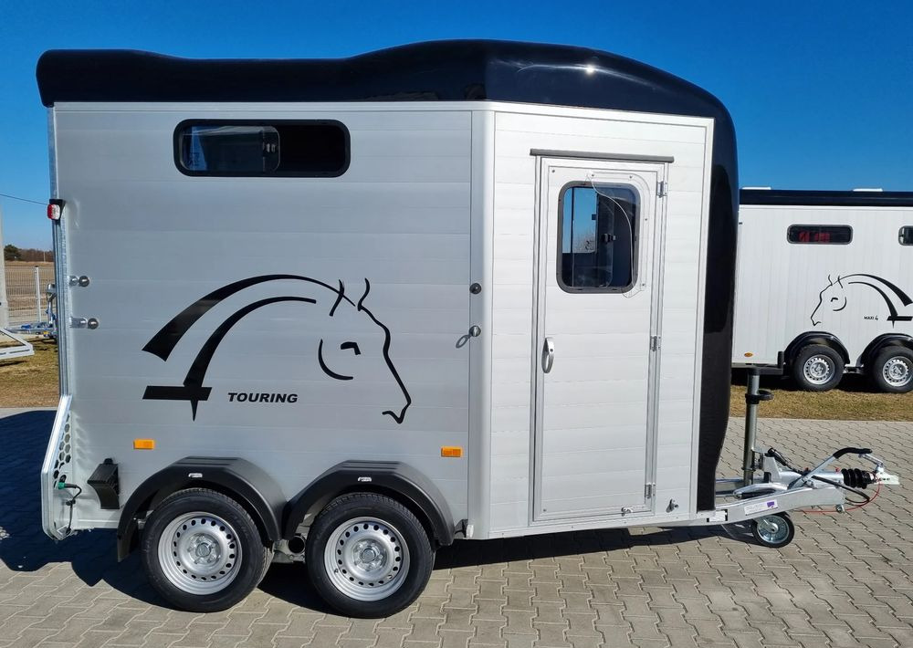 Uus Hobutreiler CHEVAL LIBERTÉ Touring Country + siodlarnia | przyczepa dla dwóch koni z rampą z przodu | 2000 kg DMC: pilt 15 Uus Hobutreiler CHEVAL LIBERTÉ Touring Country + siodlarnia | przyczepa dla dwóch koni z rampą z przodu | 2000 kg DMC: pilt 15