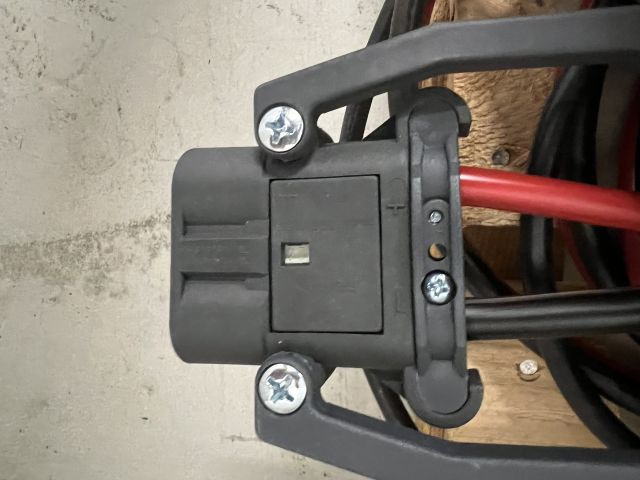 Hoppecke 8361039 | Trak Basic 24V25A sn. 53213918 Year 2009 80A Rema battery con Trak Basic 24V25A sn. 53213918 Year 2009 80A Rema battery connector - Aku - Materjali käitlemise seade: pilt 3 Hoppecke 8361039 | Trak Basic 24V25A sn. 53213918 Year 2009 80A Rema battery con Trak Basic 24V25A sn. 53213918 Year 2009 80A Rema battery connector - Aku - Materjali käitlemise seade: pilt 3